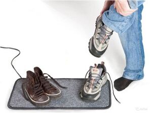 nedves cipő, mint a gomba fejlesztésének oka a körmökön